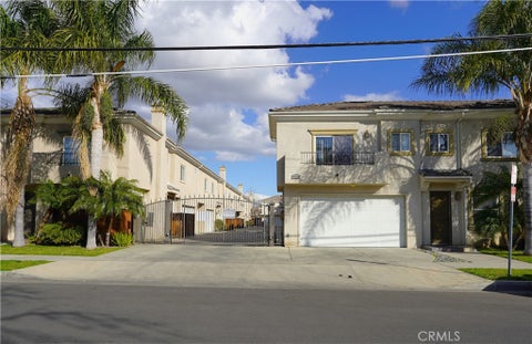 Photo of 7124 Farralone Avenue #110, Canoga Park, CA 91303 (MLS # OC26167103)