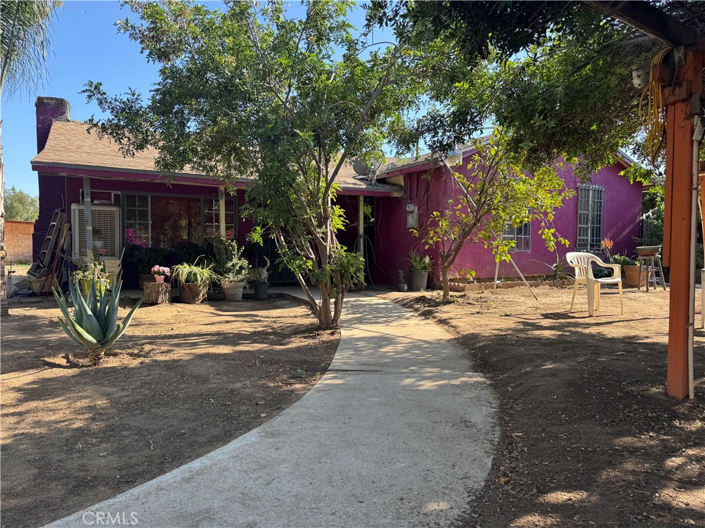 Listing image 4