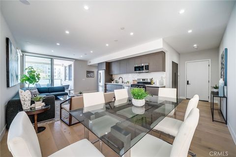 Photo of 1148 N Detroit St #1B, Los Angeles, CA 90046 (MLS # SR26087703)