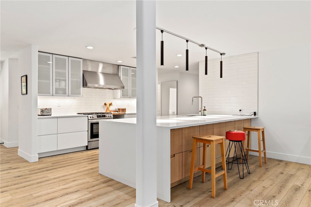 136 W Sandra Avenue