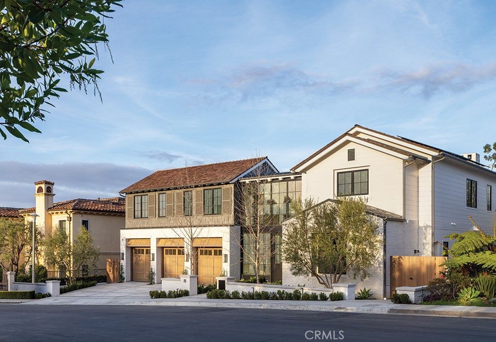 Photo of 8 Cherry Hills Lane, Newport Beach, CA 92660 (MLS # NP26057283)