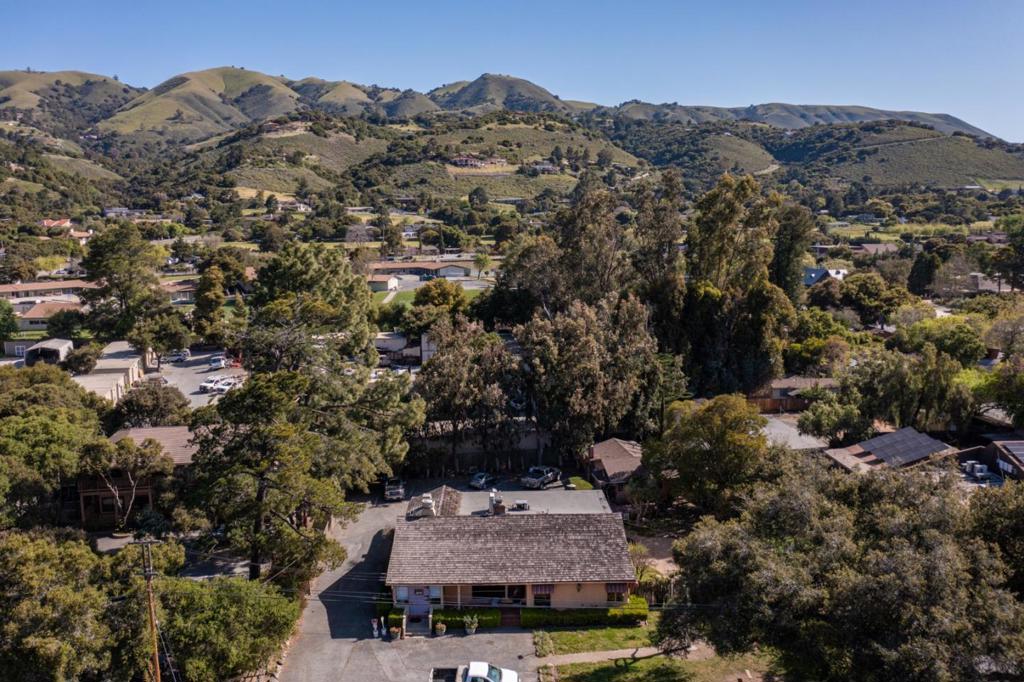 W Carmel Valley Road
