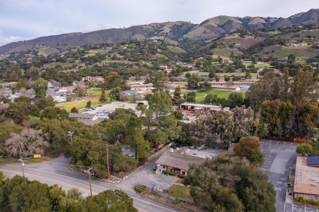 W Carmel Valley Road