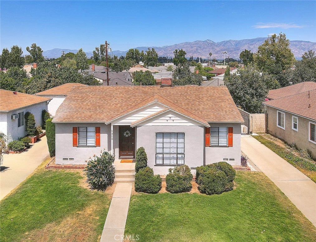 1309 E Norwood Place