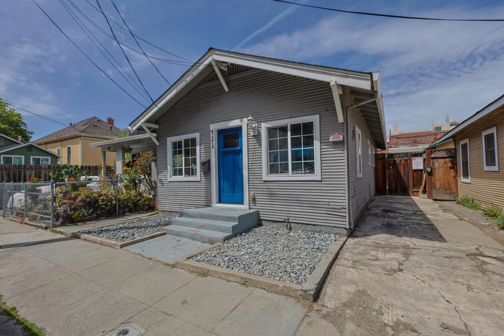 421 Elizabeth Street