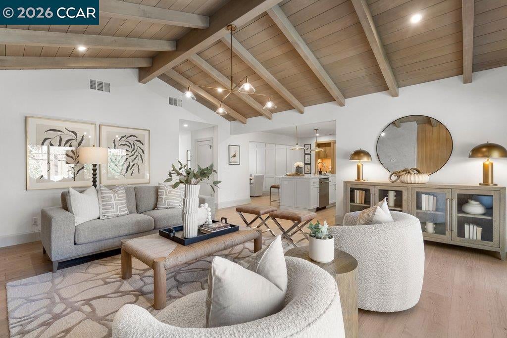 270 La Serena Ave