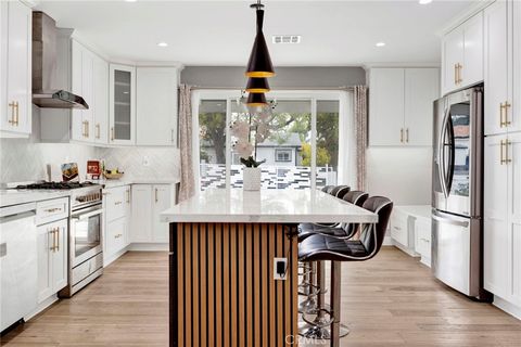 Photo of 4912 Alonzo Avenue, Encino, CA 91316 (MLS # OC26000553)