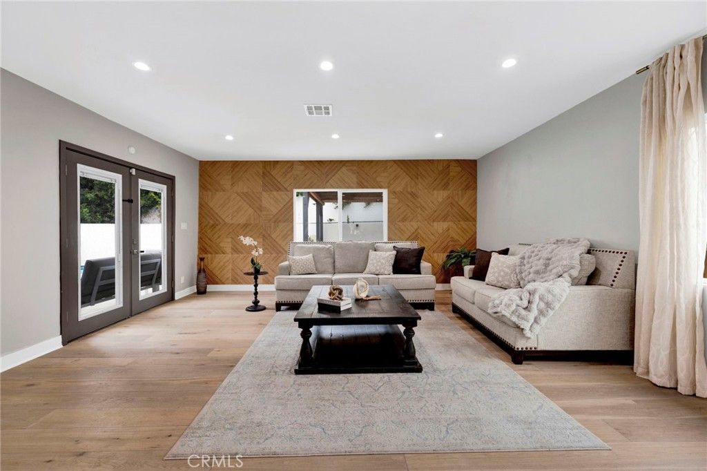 Photo of 4912 Alonzo Avenue, Encino, CA 91316 (MLS # OC26000553)