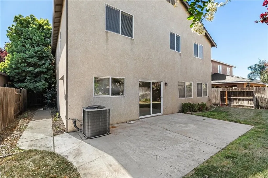 Turlock, California 95380, United States, 5 Bedrooms Bedrooms, ,3 BathroomsBathrooms,Residential,Active,170540