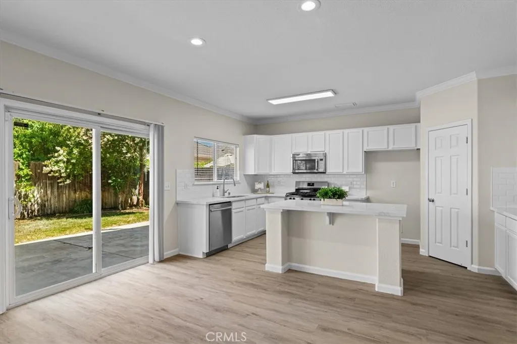 Turlock, California 95380, United States, 5 Bedrooms Bedrooms, ,3 BathroomsBathrooms,Residential,Active,170540