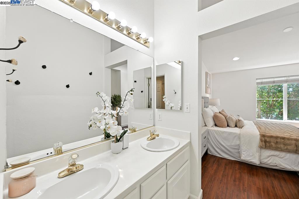 BROOKSIDE - Residential