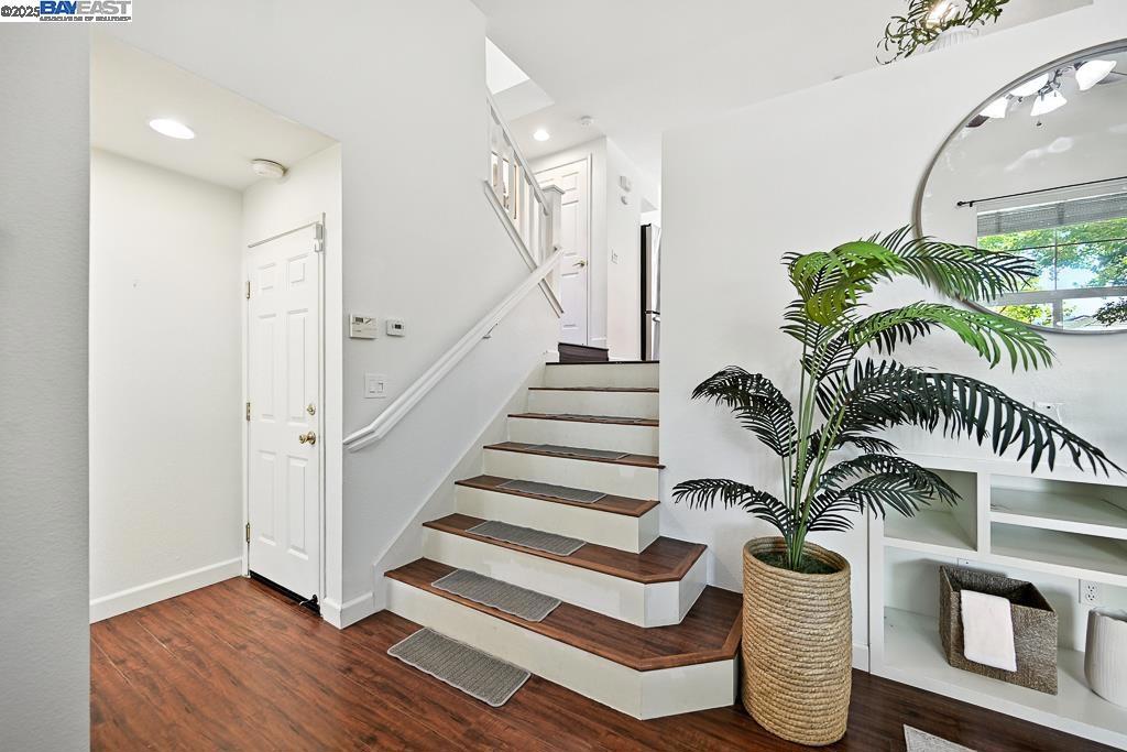 BROOKSIDE - Residential