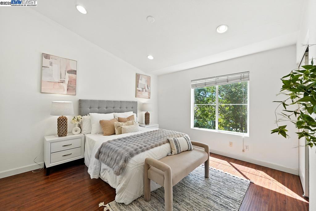 BROOKSIDE - Residential