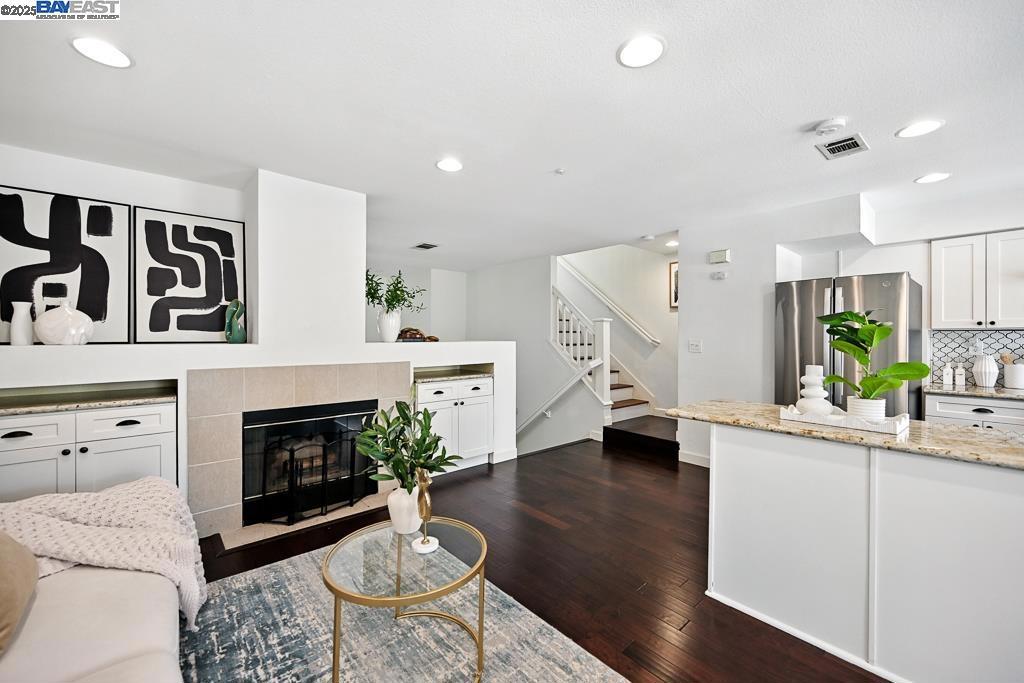 BROOKSIDE - Residential