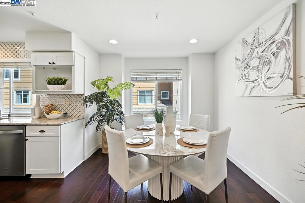 BROOKSIDE - Residential