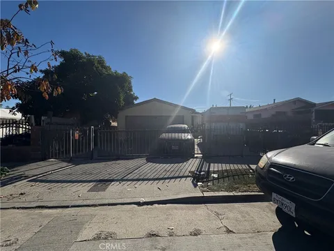 226 E 88th, Los Angeles, CA 90003 - MLS#: MB25273338