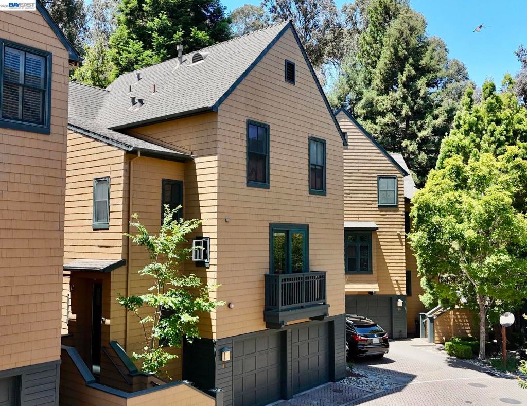19 Edgewood Pl