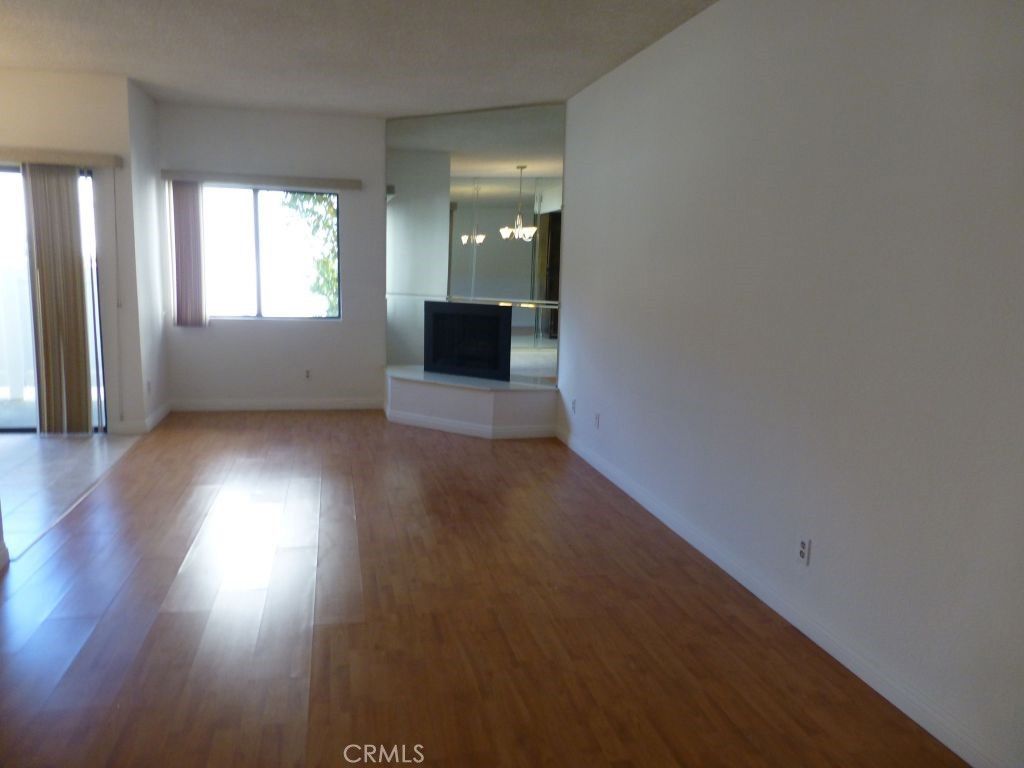 Photo of 17914 Magnolia Boulevard #127, Encino, CA 91316 (MLS # SR25246119)