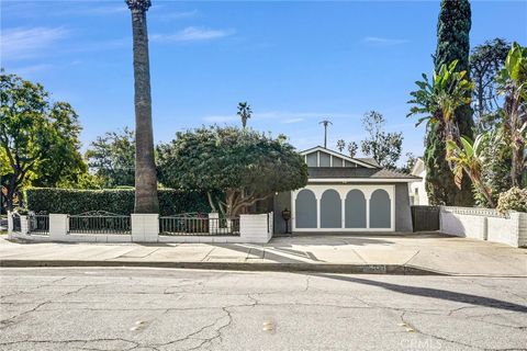 Photo of 728 Richbrook Dr, Claremont, CA 91711 (MLS # CV26025168)