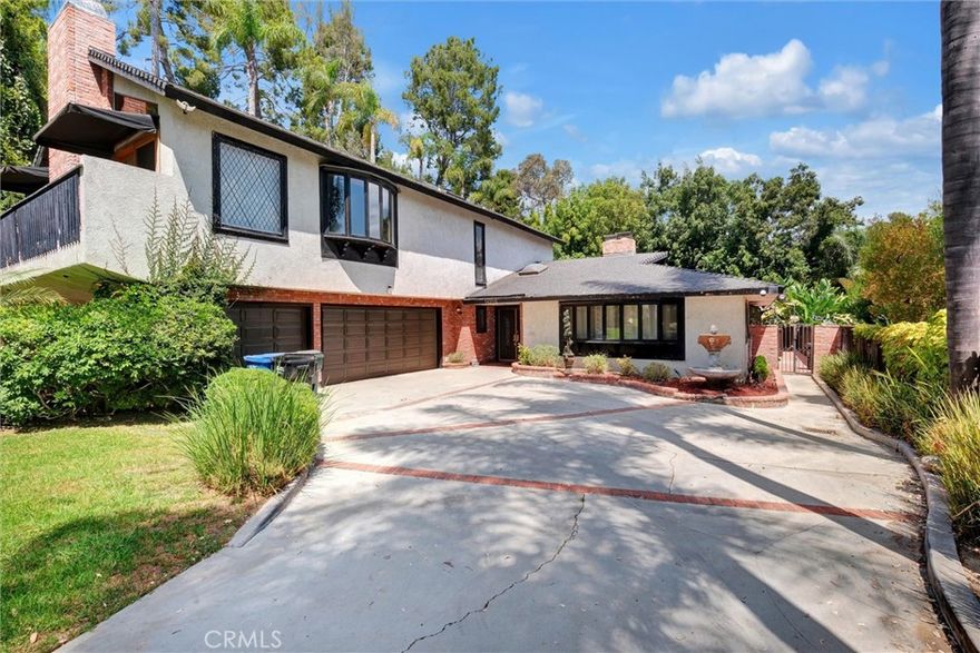 Introducing a stunning 5-bedroom, 3-bathroom house located in the desirable area of Friendly Hills on Whittier, CA. This beautiful home boasts a spacious family room, perfect for entertaining guests or relaxing with loved ones. The kitchen features modern appliances including a microwave, refrigerator, and gas stove. Stay cool during the warmer months with central air conditioning. With a 2 car garage, driveway, and attached garage, parking will never be an issue. Pets are welcome in this pet-friendly home, and the option for furnished or unfurnished living is available. Don't miss out on the opportunity to call this Friendly Hills residence your new home.