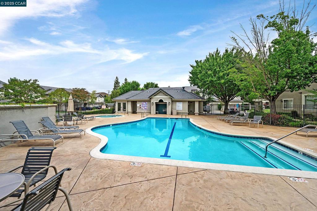 MERIDIAN - Residential
