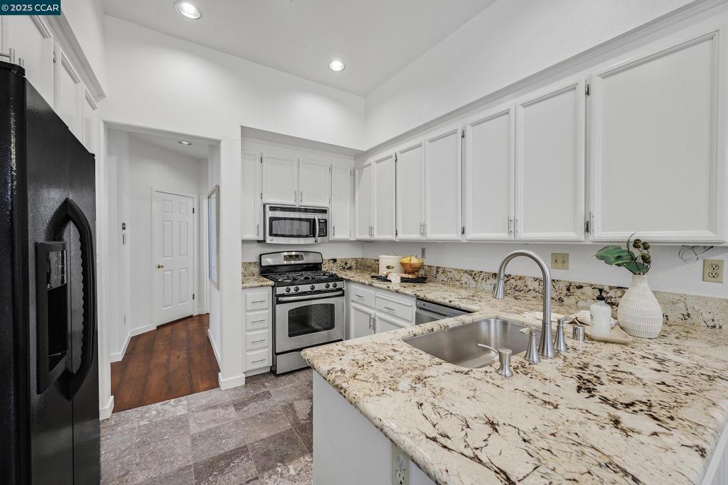 MERIDIAN - Residential