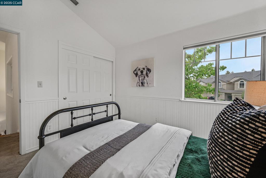 MERIDIAN - Residential