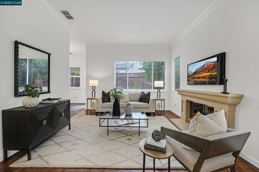 MERIDIAN - Residential