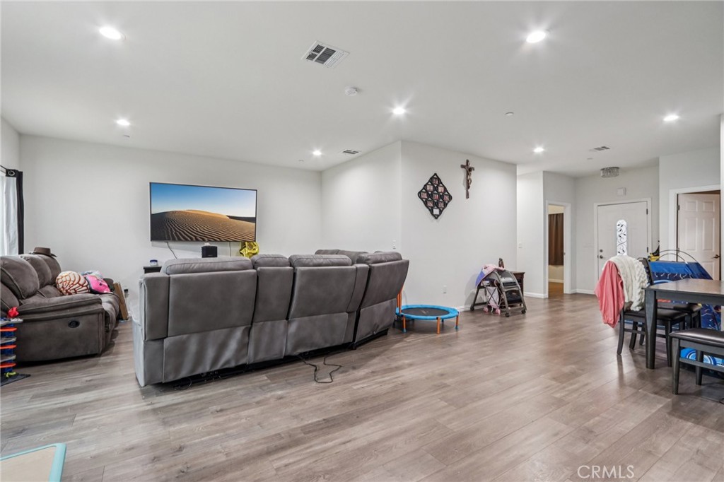 10121 Margery Avenue