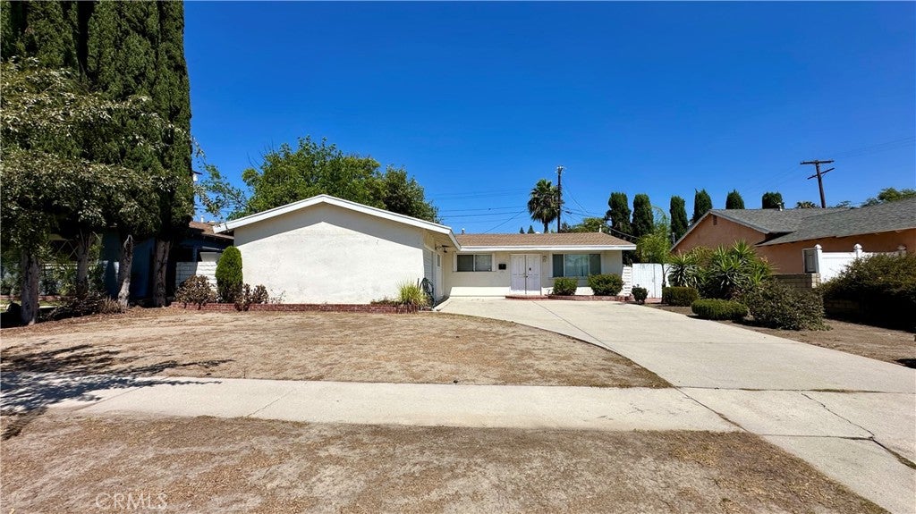 16409 Flanders ST, Granada Hills CA 91344