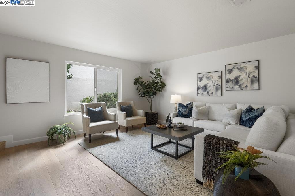 PINE CREEK - Residential