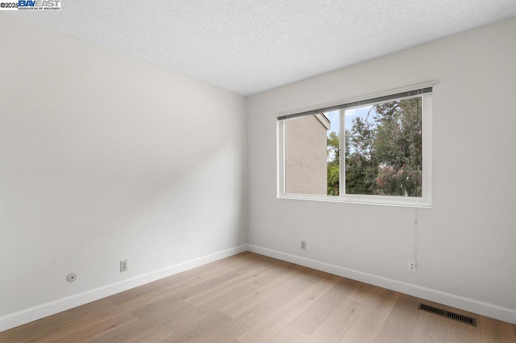 PINE CREEK - Residential