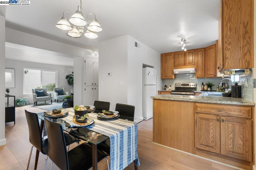 PINE CREEK - Residential
