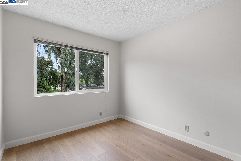 PINE CREEK - Residential