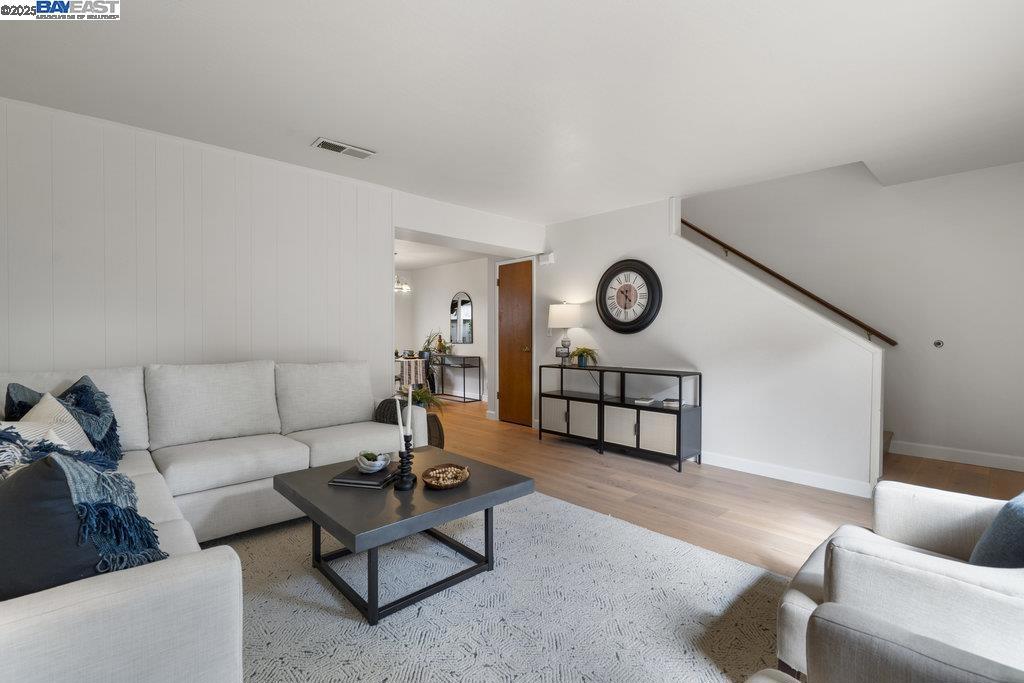 PINE CREEK - Residential