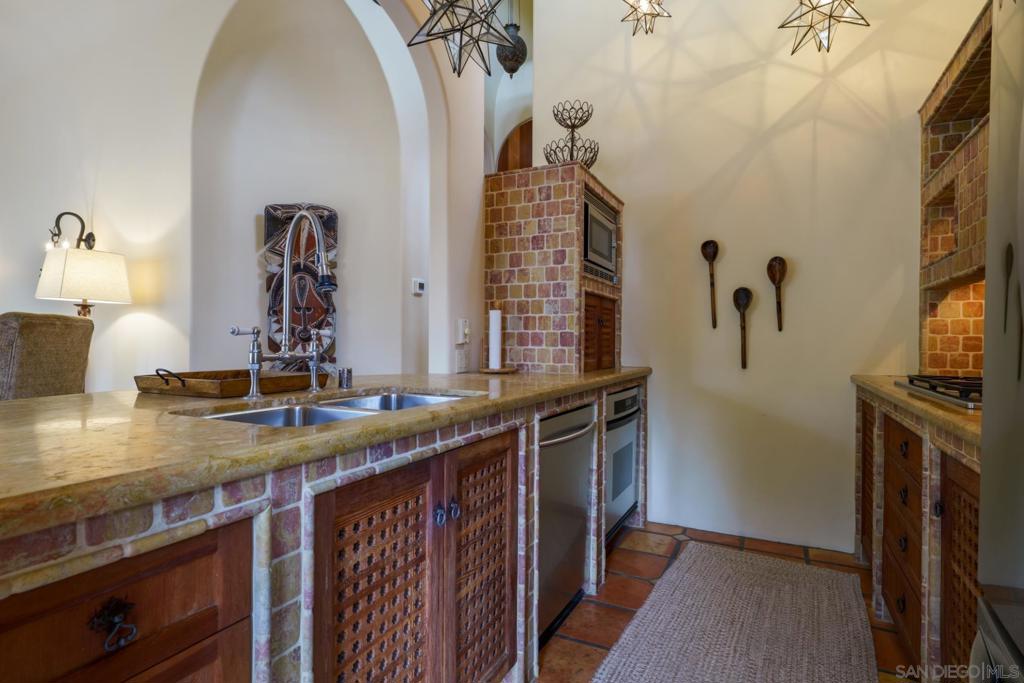 Rancho Santa Fe - Residential Lease
