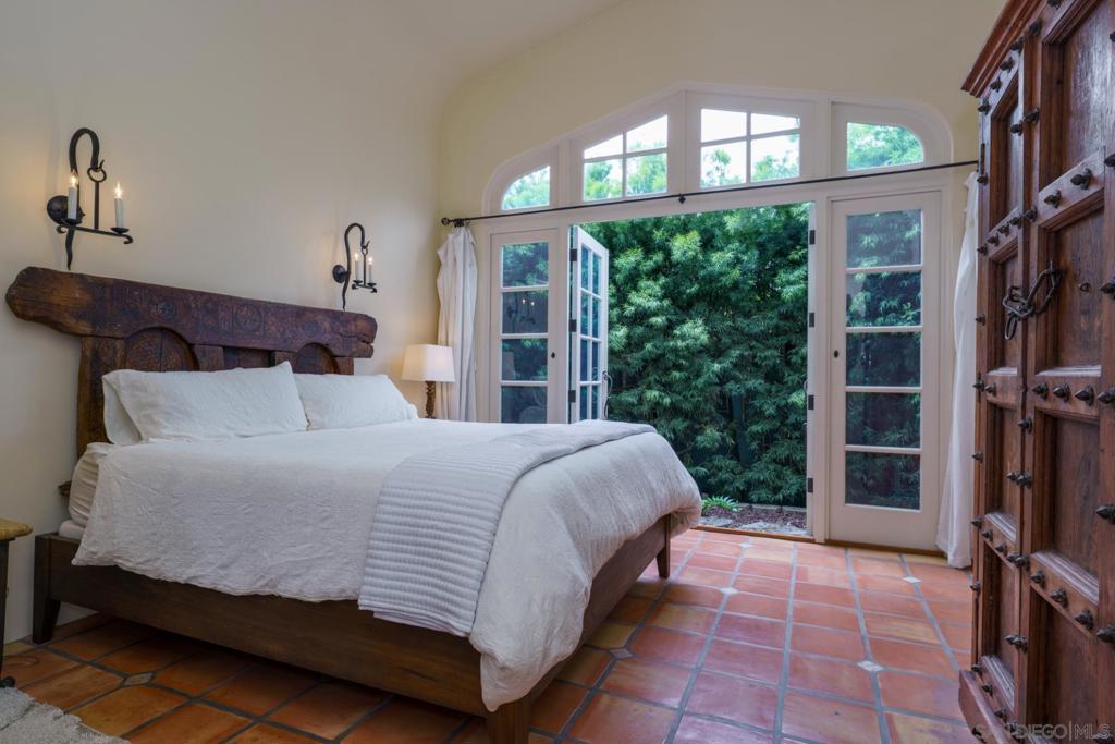 Rancho Santa Fe - Residential Lease