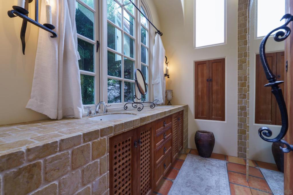 Rancho Santa Fe - Residential Lease