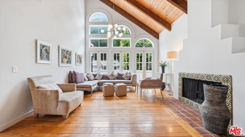 Photo of 9856 Portola Drive, Beverly Hills, CA 90210 (MLS # 26659931)