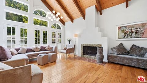 9856 Portola Drive Beverly Hills CA 90210