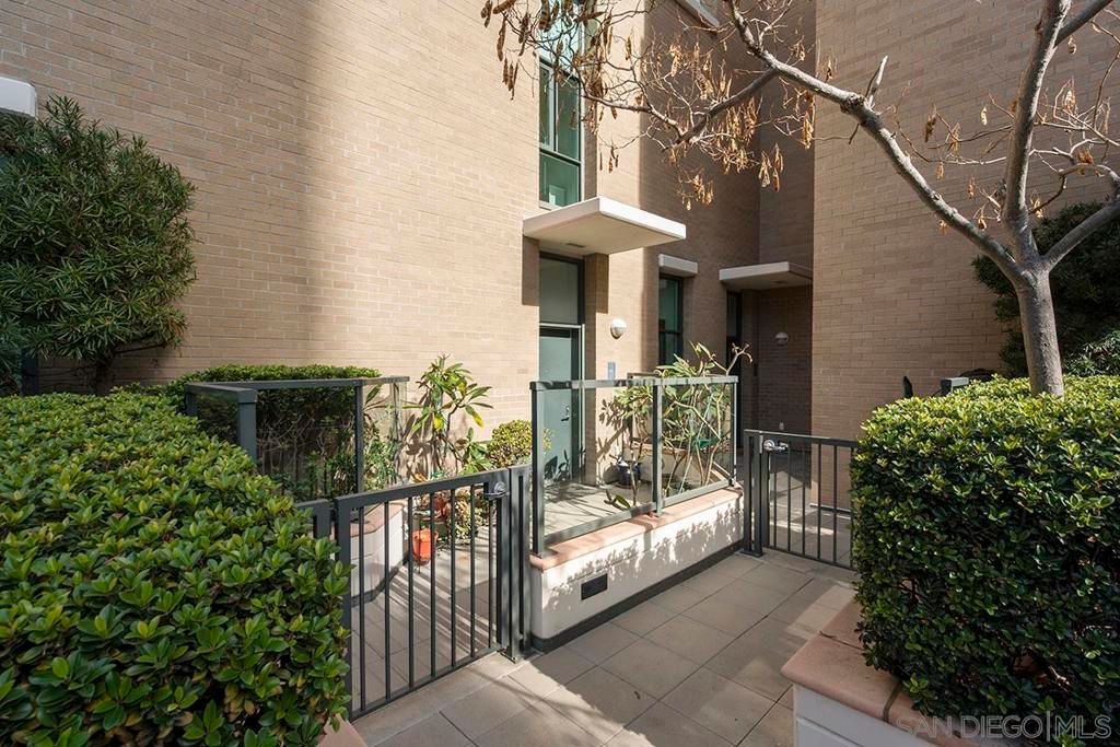 Photo of 325 7Th Ave Ave #211, San Diego, CA 92101 (MLS # 2601188SD)