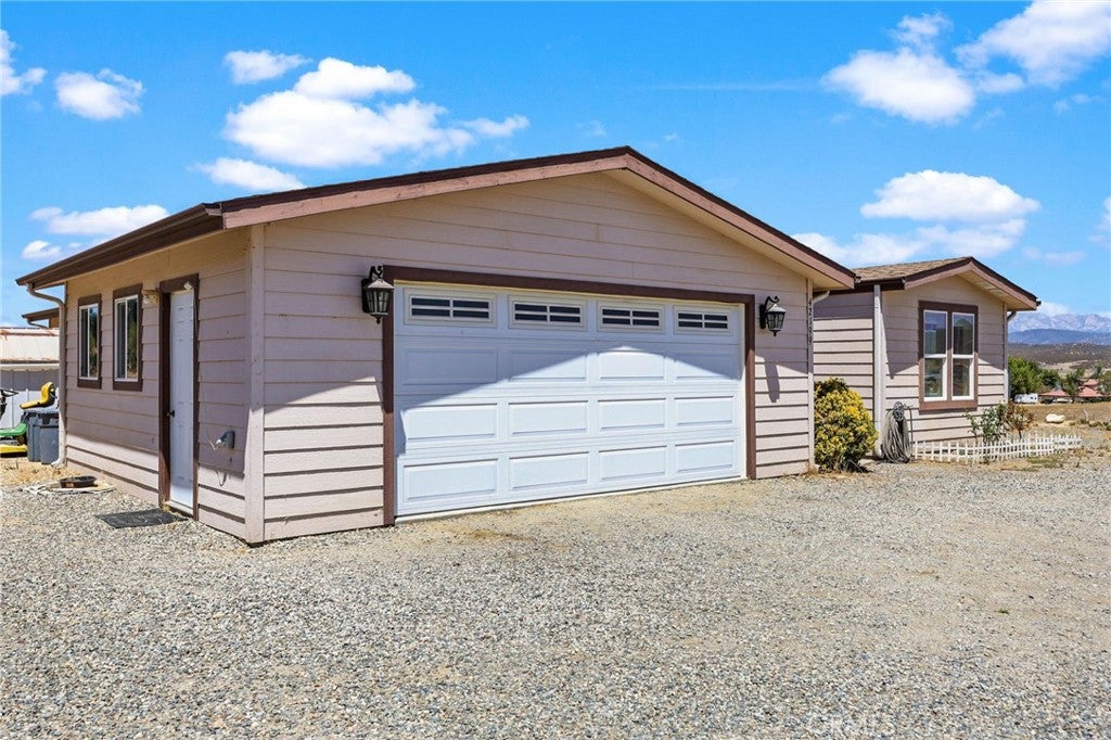 42199 Rambling Lane
