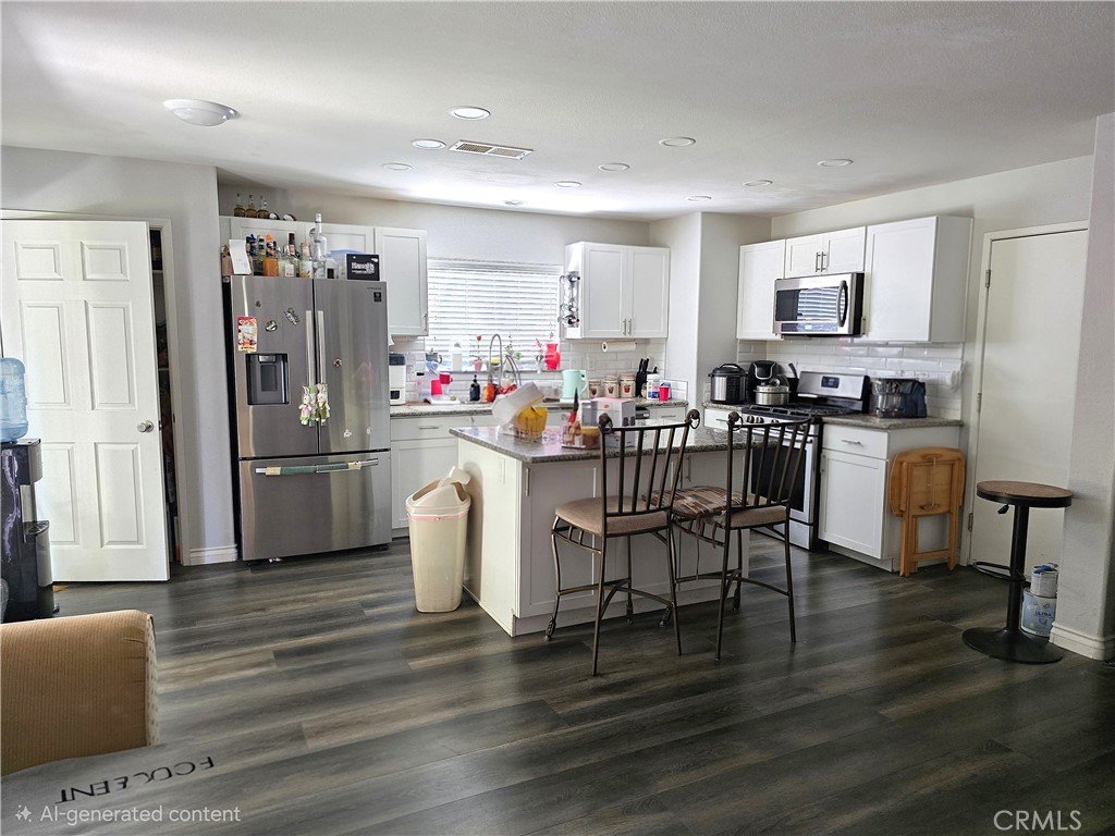30532 Pine Creek