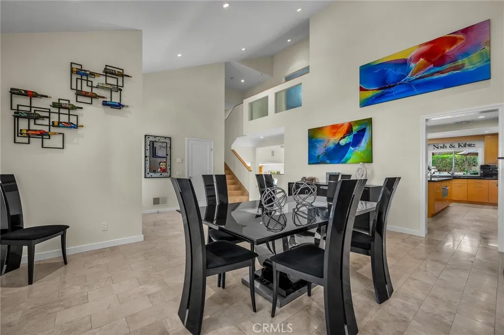 West Hills, California 91307, United States, 4 Bedrooms Bedrooms, ,3 BathroomsBathrooms,Residential,Active,254277