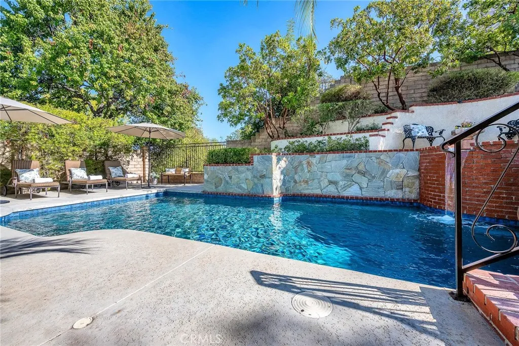 West Hills, California 91307, United States, 4 Bedrooms Bedrooms, ,3 BathroomsBathrooms,Residential,Active,254277