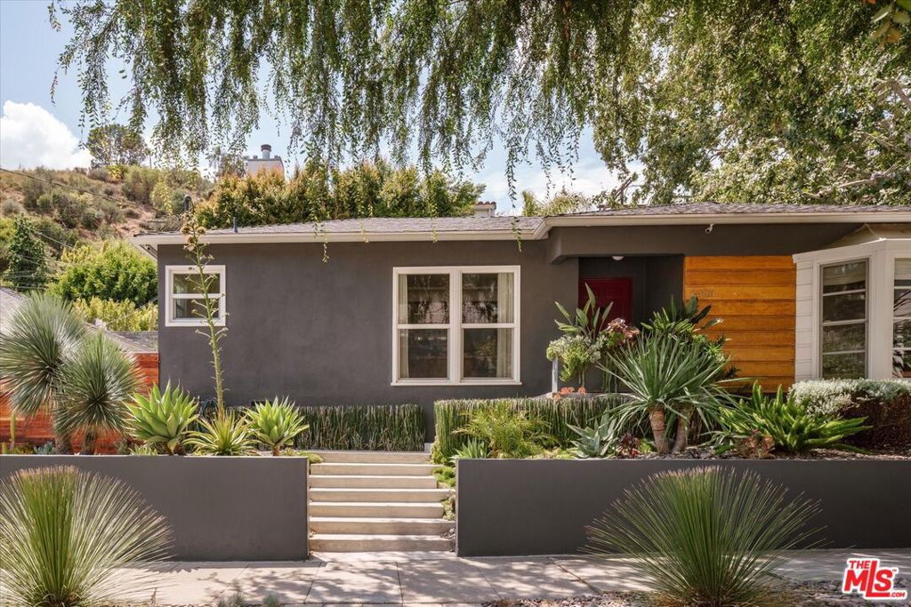 2583 Canyon Drive