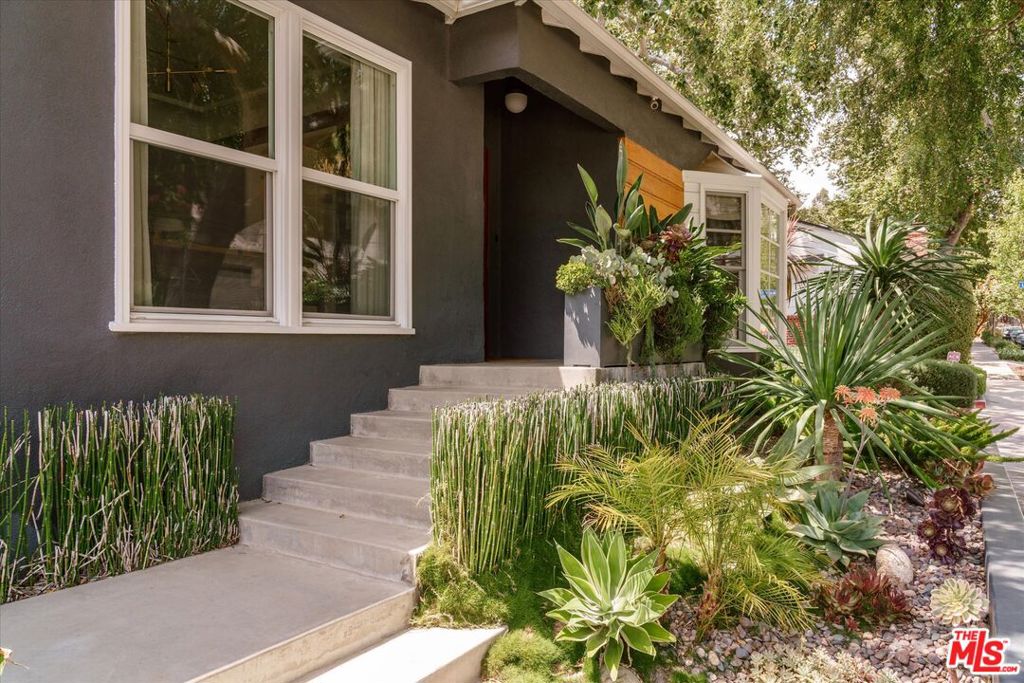 2583 Canyon Drive