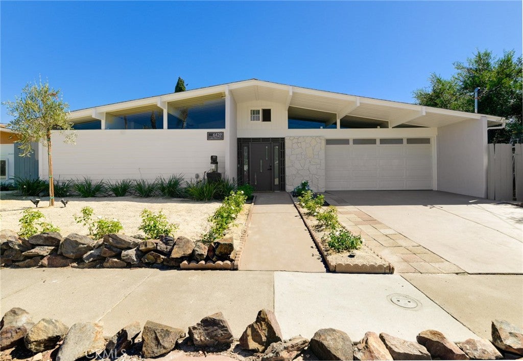 6439 Lake Mere Court