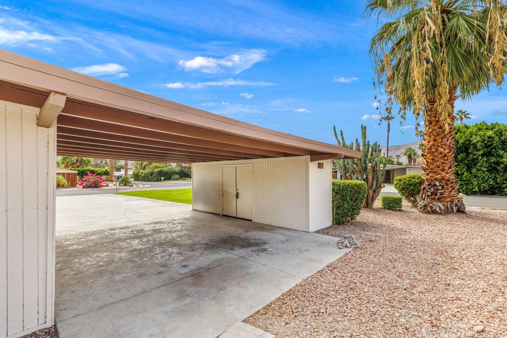 Tierra Del Sol - Residential Lease
