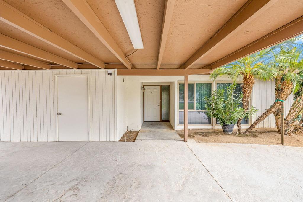 Tierra Del Sol - Residential Lease